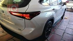 تۆیۆتا هایلاندەر